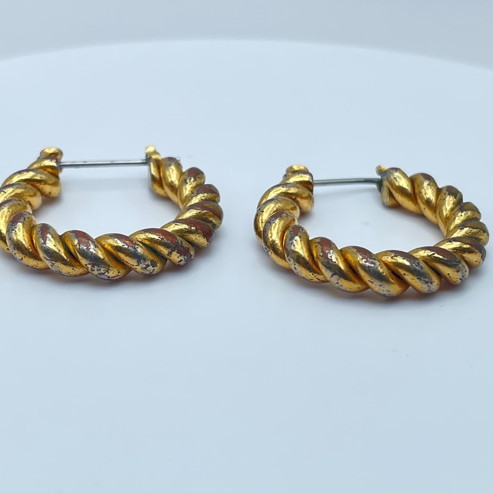Vintage 80s Gold Tone Twisted Rope Hoop Earrings Textured Retro Fashion Jewelry - Thumbnail 6