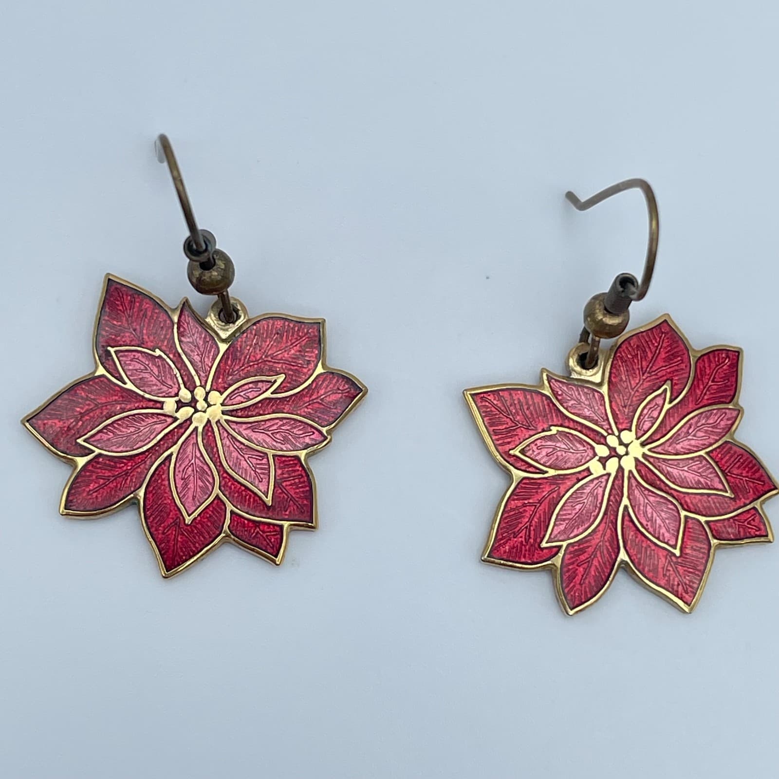 Vintage 90s Fish & Crown Maker's Mark Poinsettia Gold Tone Dangle Earrings - Thumbnail 2