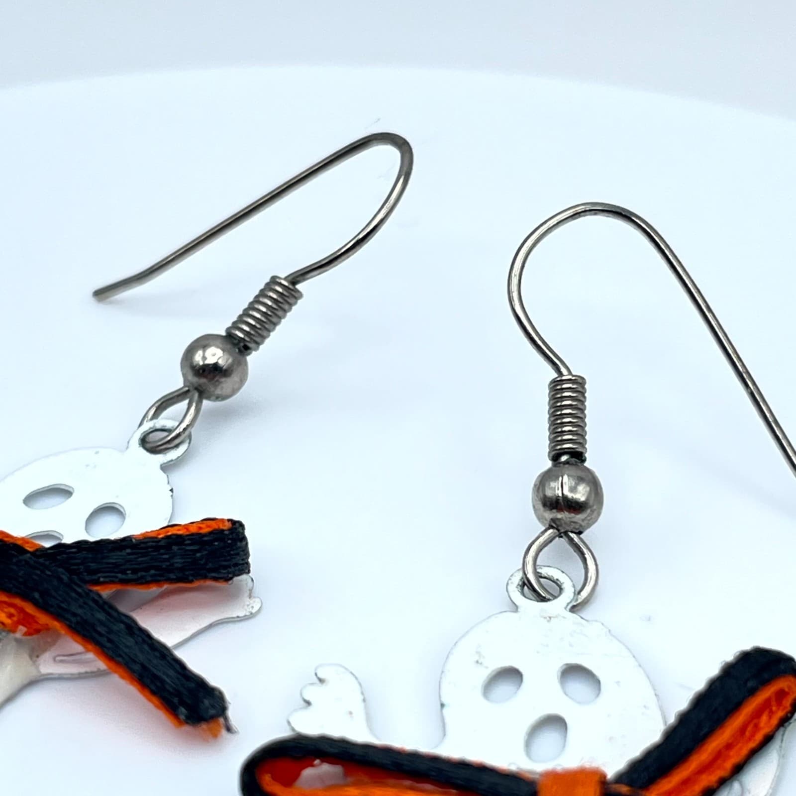 Whimsical Silver-Tone Spooky-Cute Motif Bow Detail Dangle French Hook Earrings - Thumbnail 6