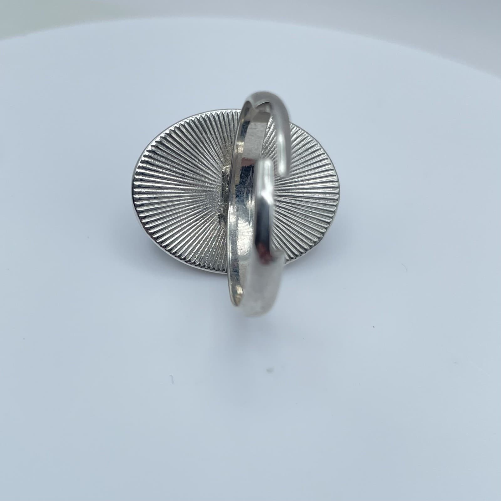 Vintage Style Mood Ring Color Changing Oval Stone Silver Tone Size 7 - Thumbnail 2