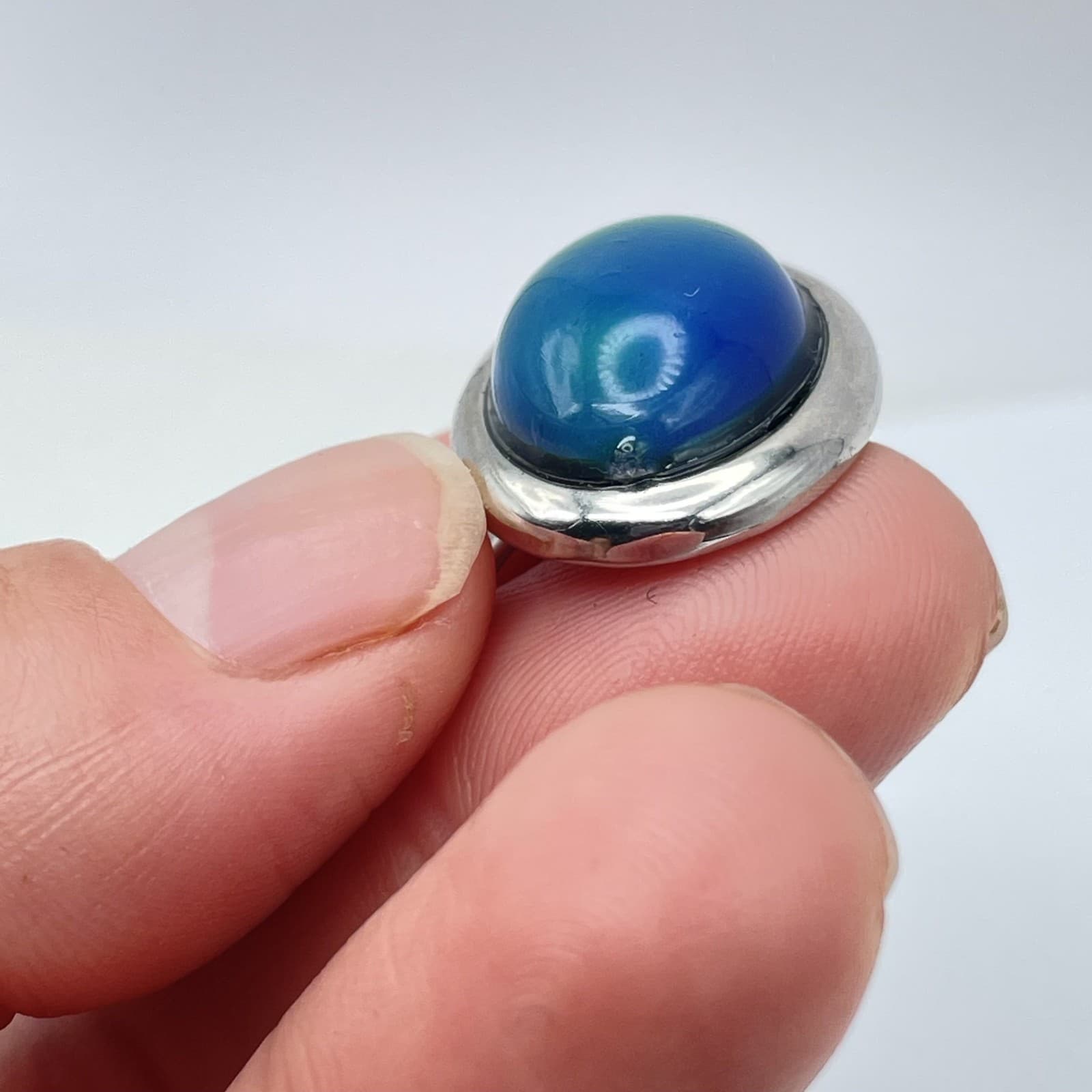 Vintage Style Mood Ring Color Changing Oval Stone Silver Tone Size 7 - Thumbnail 13