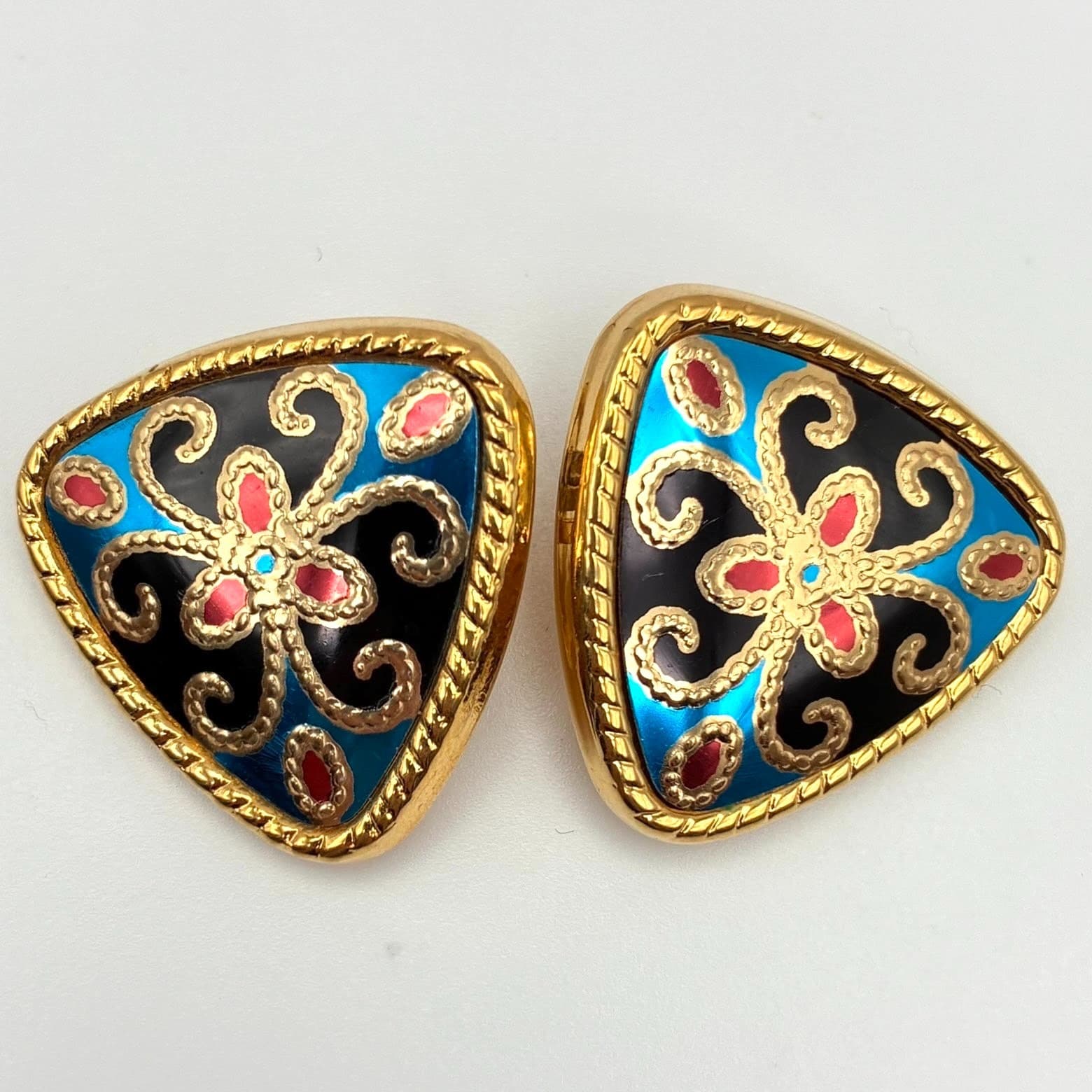 Vintage 90s Gold Tone Triangle Stud Earrings Statement Boho Women's Jewelry