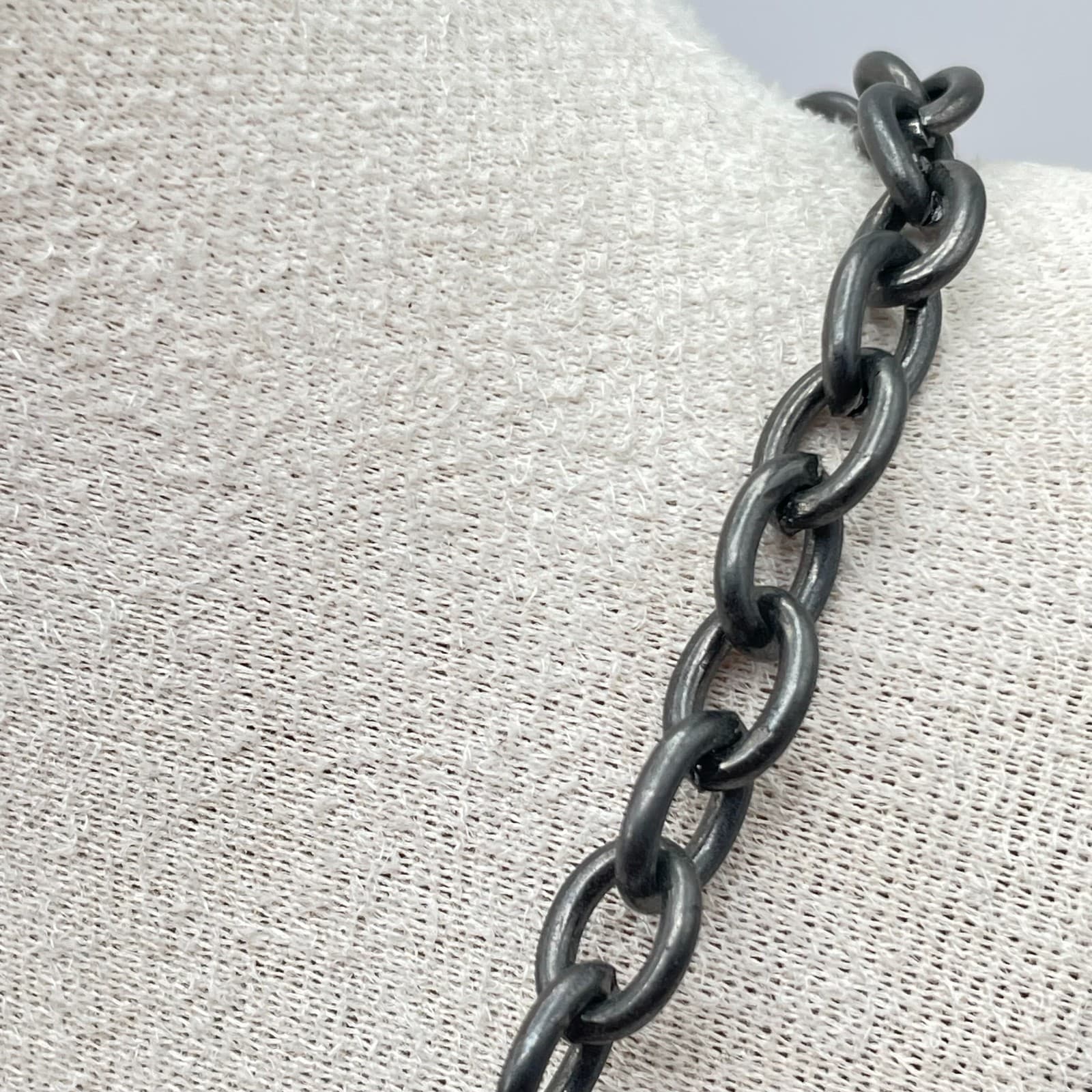 Vera Wang Gunmetal Crystal Charm Necklace Chunky Chain Cluster Statement - Thumbnail 11