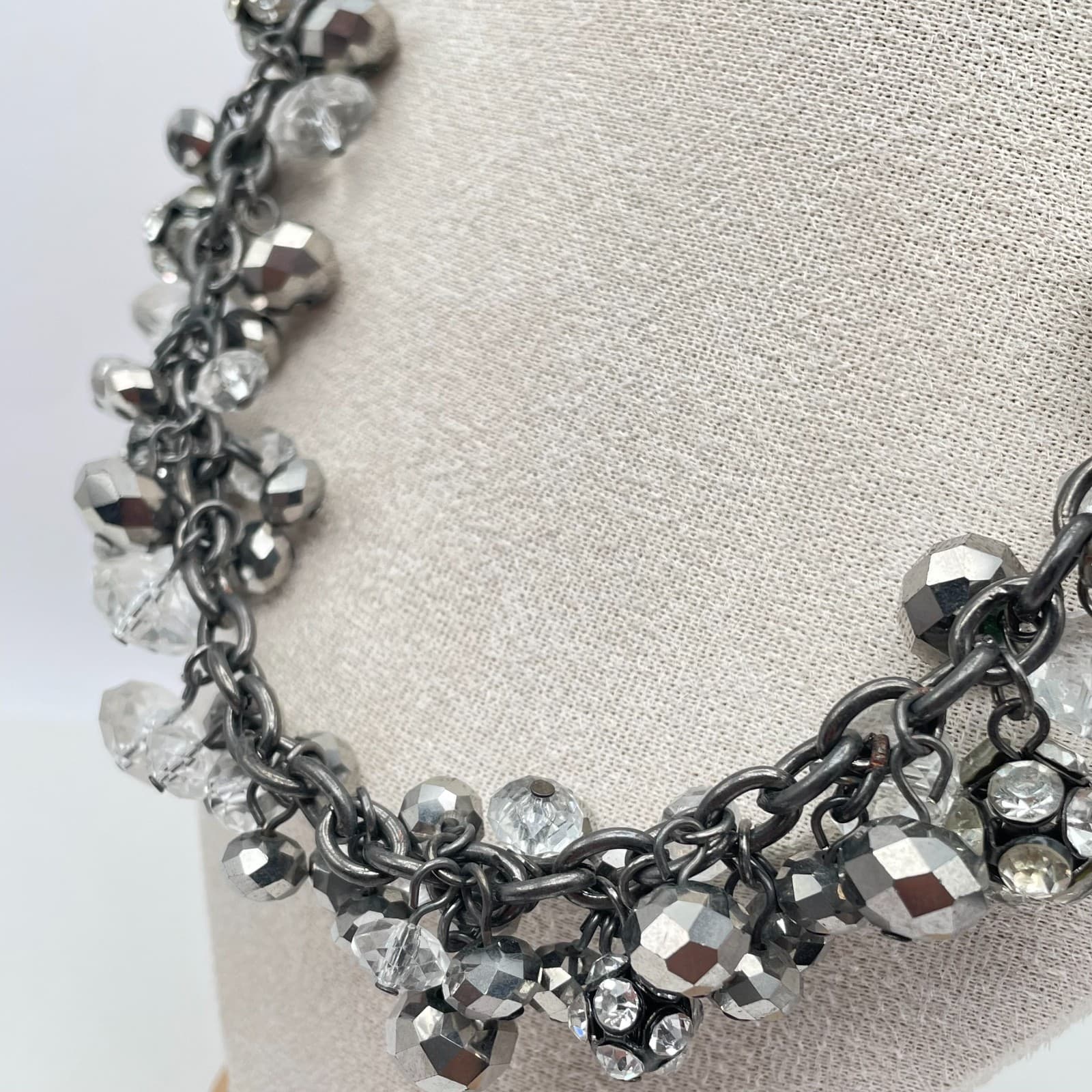 Vera Wang Gunmetal Crystal Charm Necklace Chunky Chain Cluster Statement - Thumbnail 9