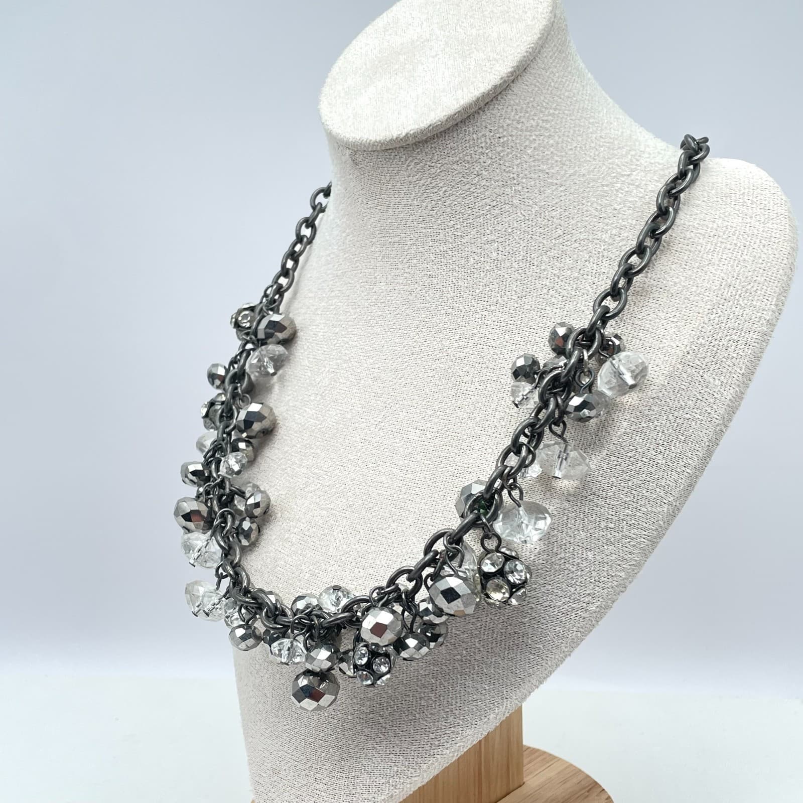 Vera Wang Gunmetal Crystal Charm Necklace Chunky Chain Cluster Statement - Thumbnail 8