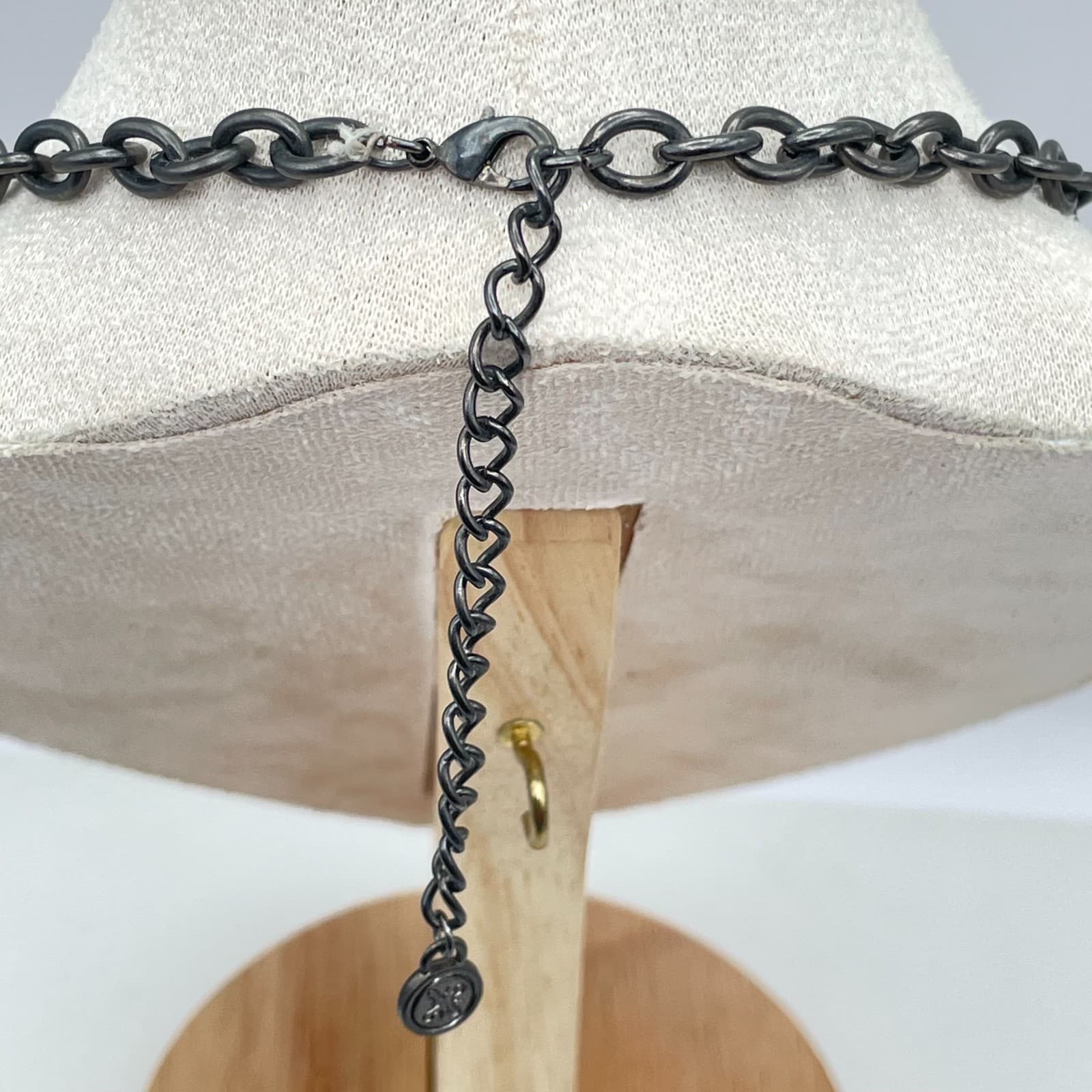 Vera Wang Gunmetal Crystal Charm Necklace Chunky Chain Cluster Statement - Thumbnail 12