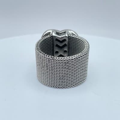 Silver-Tone Mesh Style Pave Rhinestone Heart-Shaped Top Class Band Cocktail Ring - Thumbnail 6