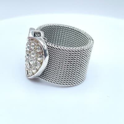 Silver-Tone Mesh Style Pave Rhinestone Heart-Shaped Top Class Band Cocktail Ring - Thumbnail 5