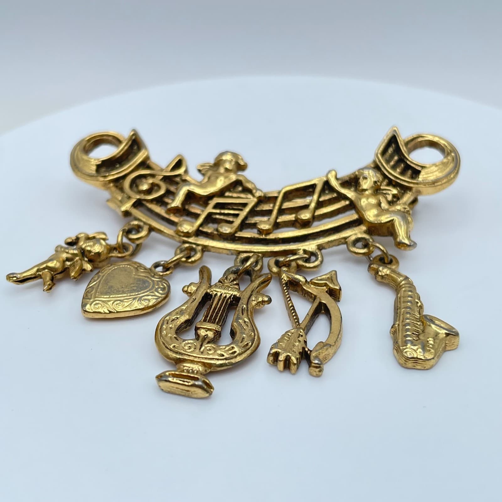 Vintage Gold-Tone Engraved Metal Musical Instrument Charm Tassel Brooch Pin - Thumbnail 4