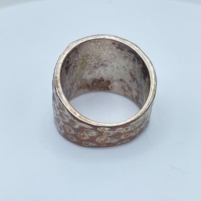 Artisanal Silver-Tone Hammered Fossil-Pattern Textured Patina Finish Wide Ring - Thumbnail 3
