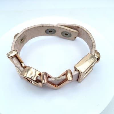 Valentine Gift Fashion Gold-Tone Classic Pink Vegan Leather "Love" Snap Bracelet - Thumbnail 2