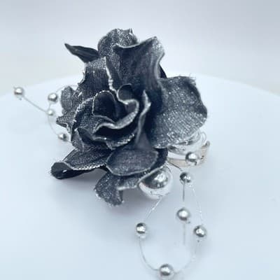 Gothic Glamour Dark Gray Artisan Metal Fring Sinamay Rose Flower Cocktail Ring - Thumbnail 2