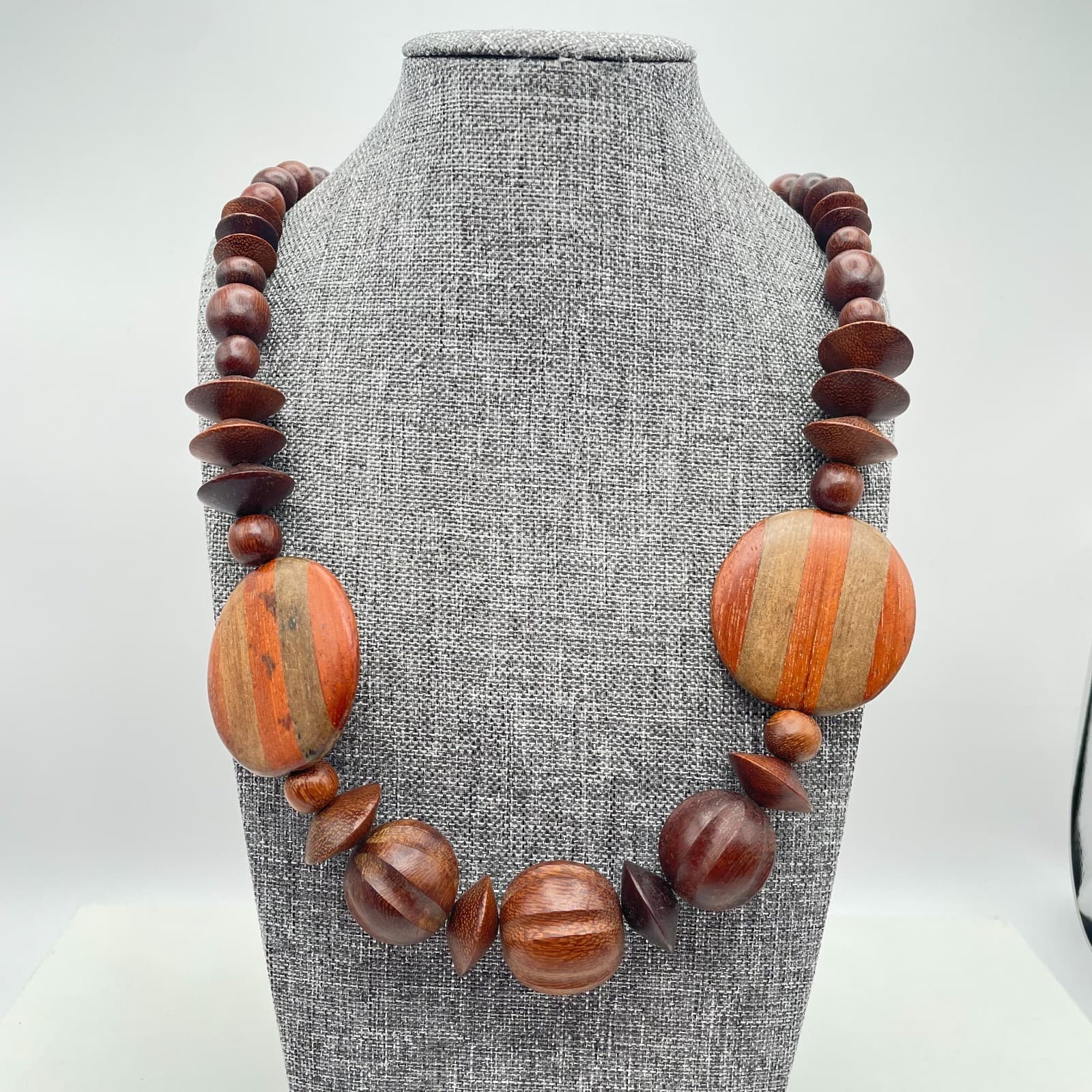Vintage 90s Silver Tone Chunky Wooden Beaded Necklace Ethnic Women's Jewelry