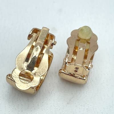 Vintage Gold-Tone Distressed Metal Fashion Jewelry J-Hoop Clip-On Earrings - Thumbnail 3