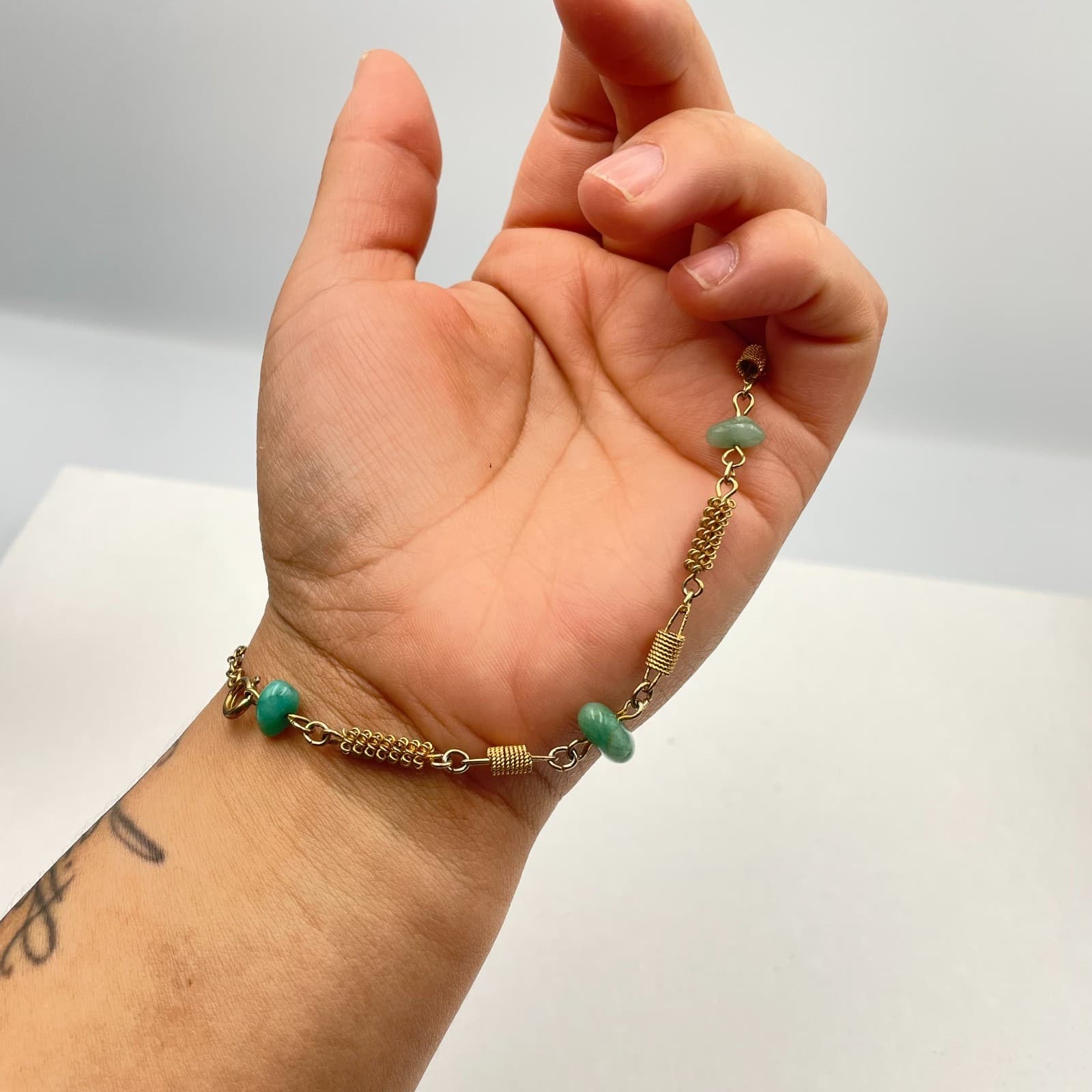 Vintage 90s Gold Tone Green Jadeite Glass Link Chain Bracelet Statement Jewelry - Thumbnail 5