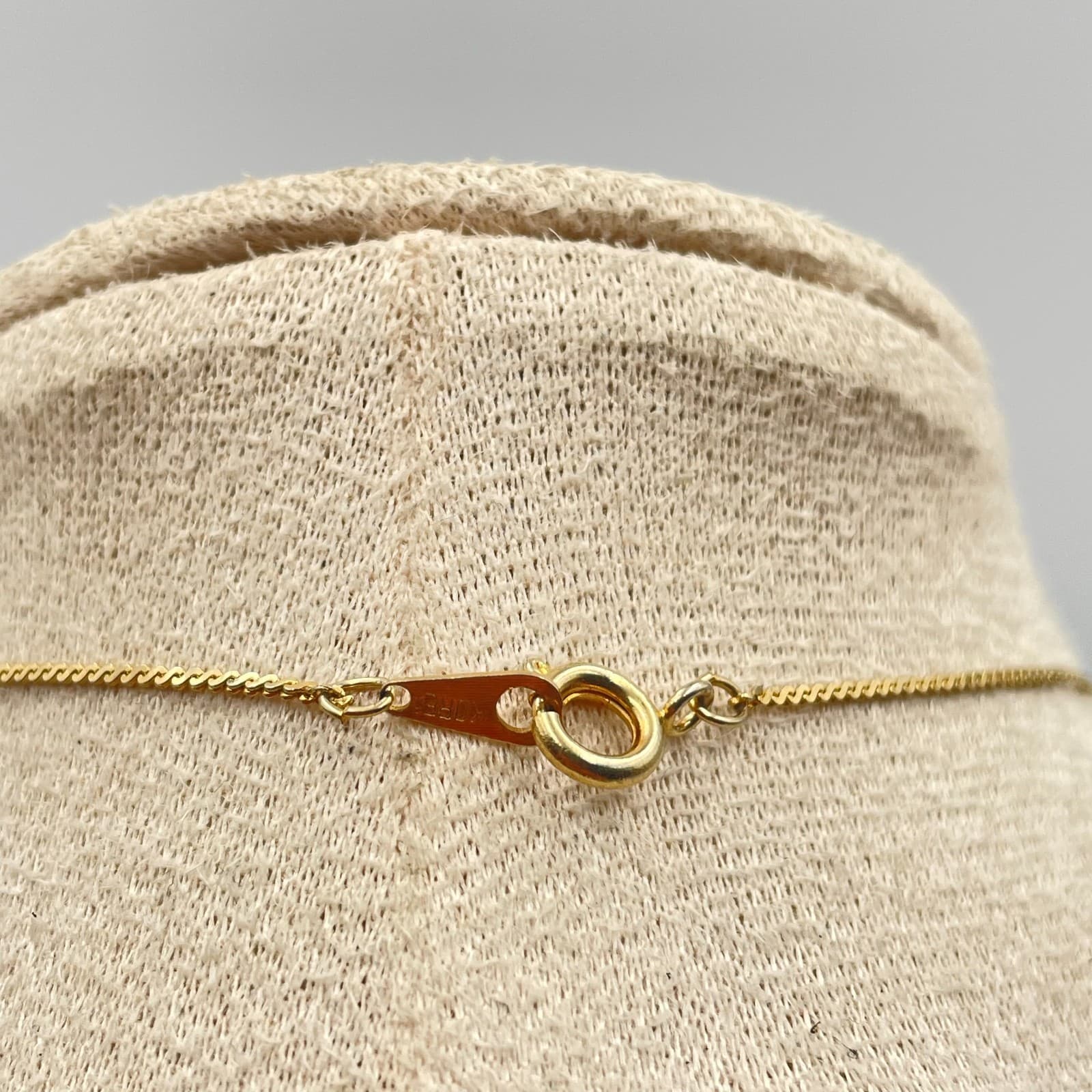 Vintage 80s Gold Tone Swirl Wire Spiral Pendant Necklace Minimalist Jewelry - Thumbnail 6