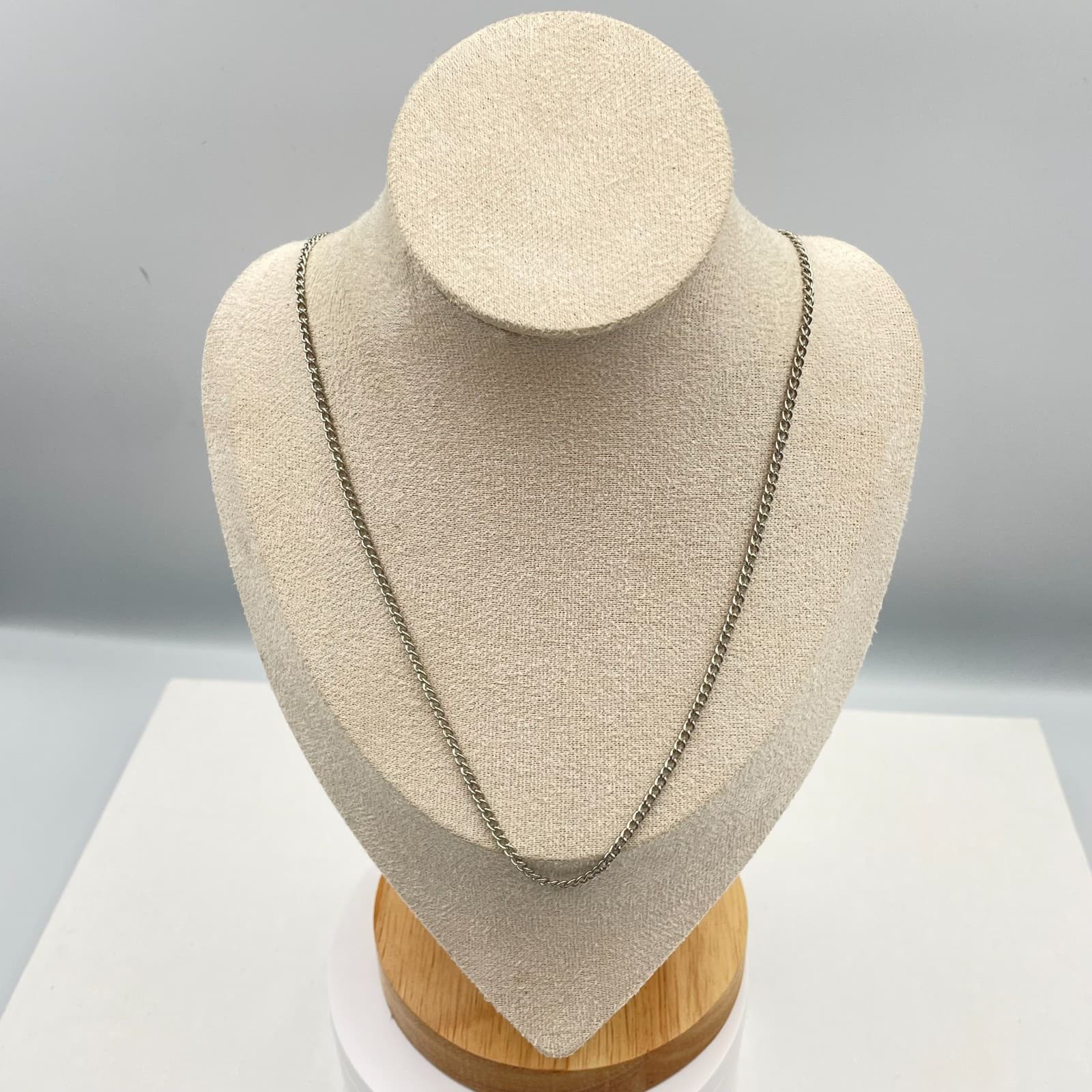 Vintage 90s Silver Tone Curb Chain Necklace & Triple Dangle Earrings Jewelry Set