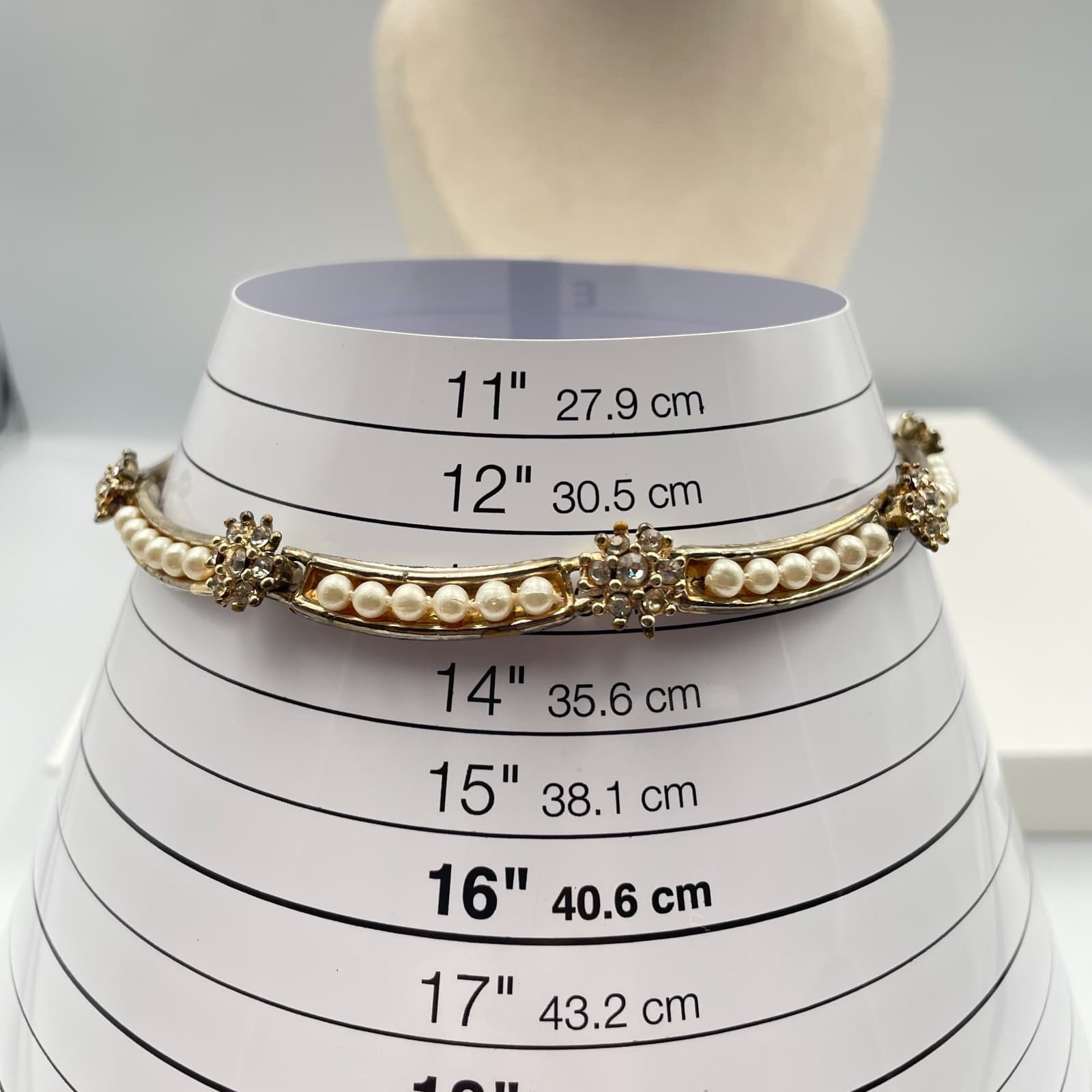 Vintage 90s Gold Tone Faux Pearl Glass Choker Necklace Women's Fashion Jewelry - Thumbnail 8