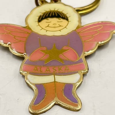 Keyring Vintage Alaska Enamel Eskimo Angel Star Charm ACE Souvenir Gold Tone - Thumbnail 3