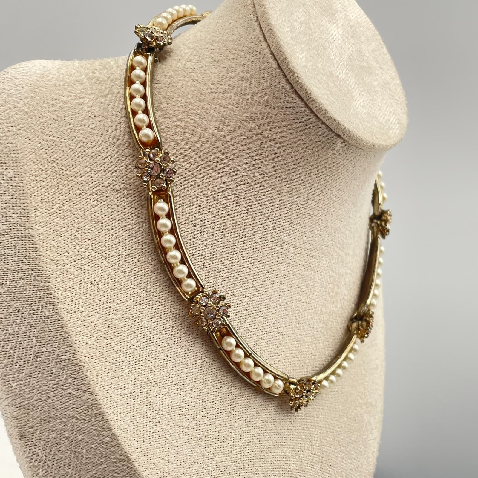 Vintage 90s Gold Tone Faux Pearl Glass Choker Necklace Women's Fashion Jewelry - Thumbnail 6