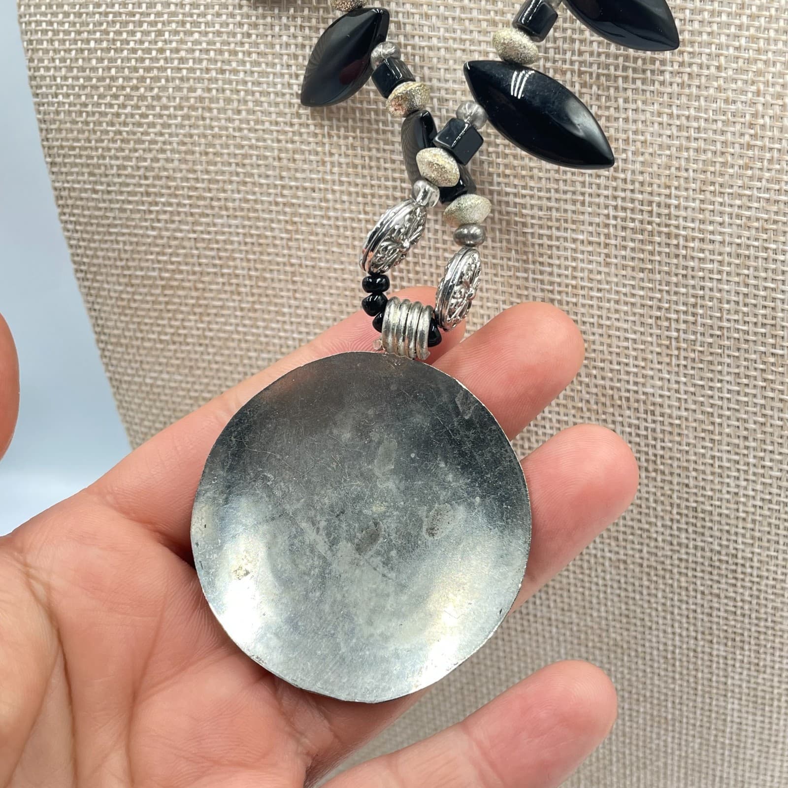 VTG Ethnic Statement Necklace Black Onyx Glass Large Floral Medallion Pendant - Thumbnail 5