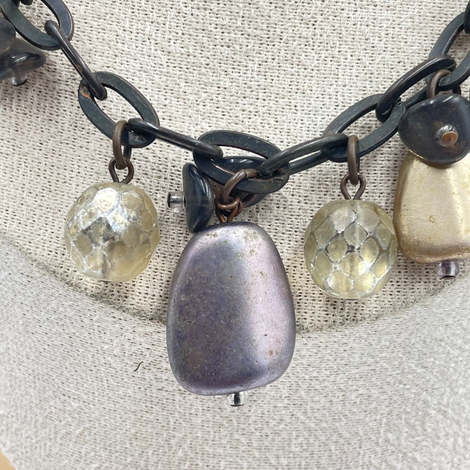 Vintage Mixed Media Charm Necklace Bronze Tone Chain Faceted Glass Resin Chunky - Thumbnail 3