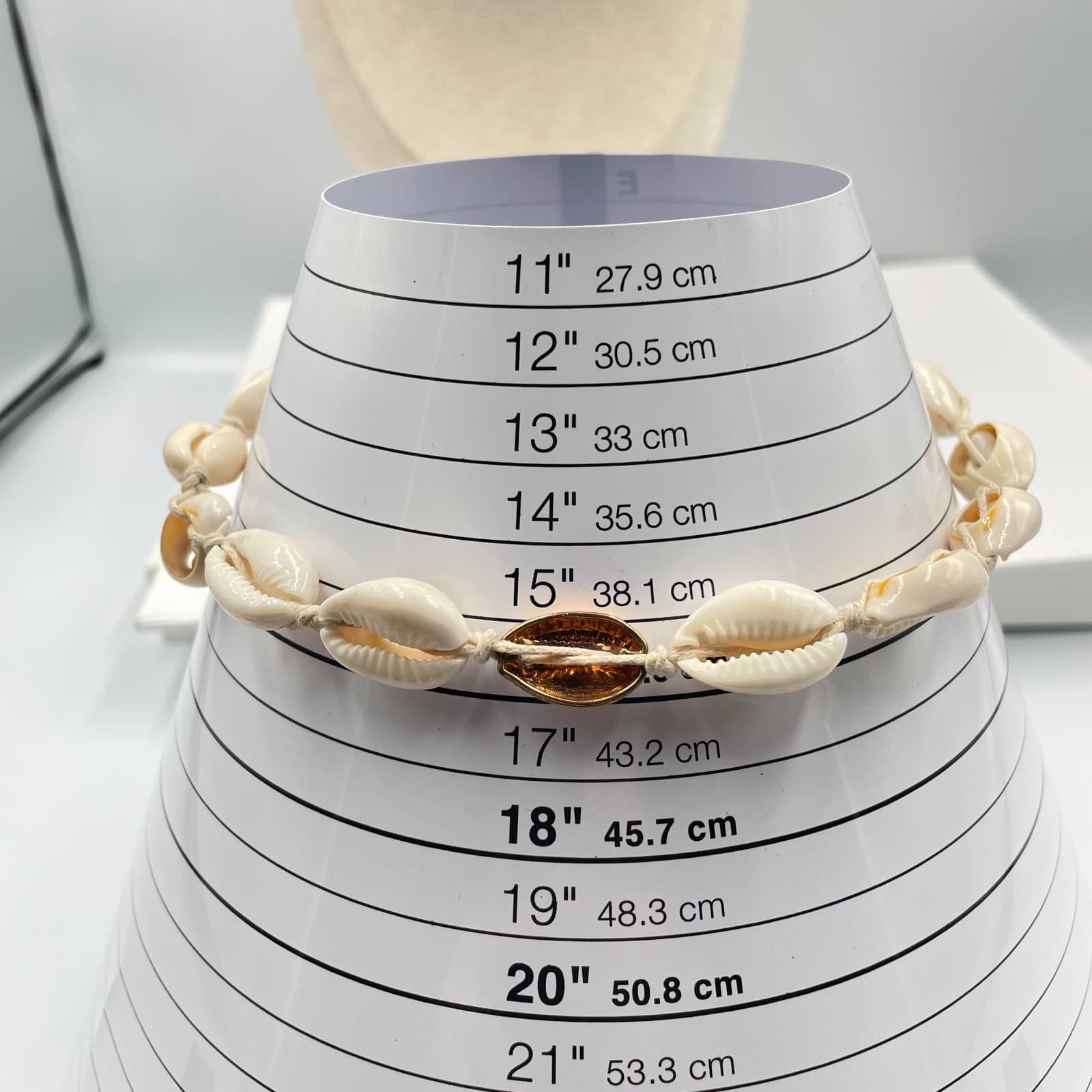VTG Boho Natural Cowrie Shell Necklace Gold Accent Bead Beach Nautical Choker - Thumbnail 7