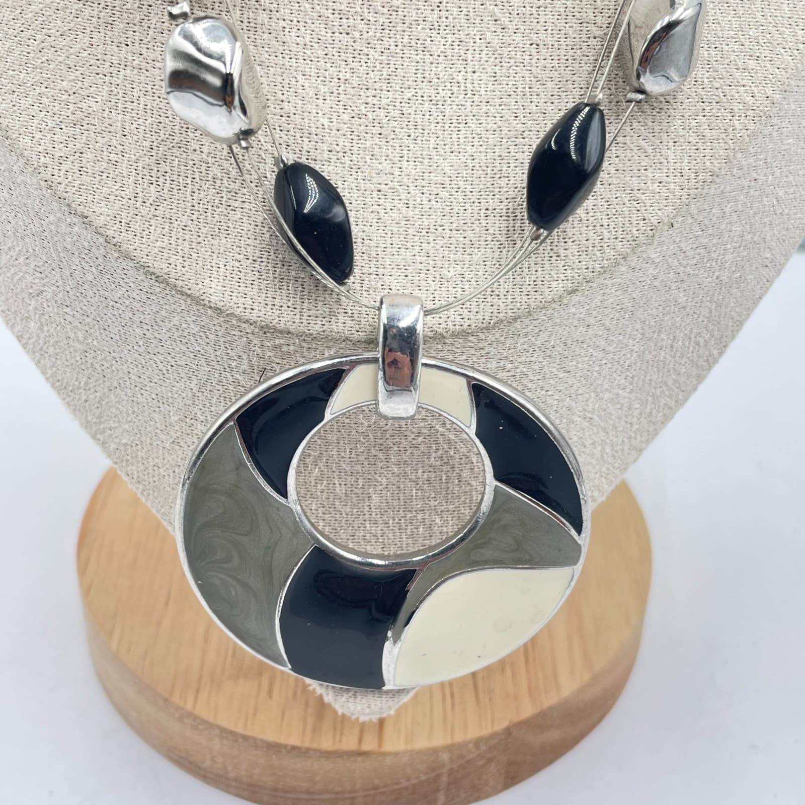 VTG New York & Co Multi-Strand Statement Necklace Silver Tone Enamel Pendant 19" - Thumbnail 3