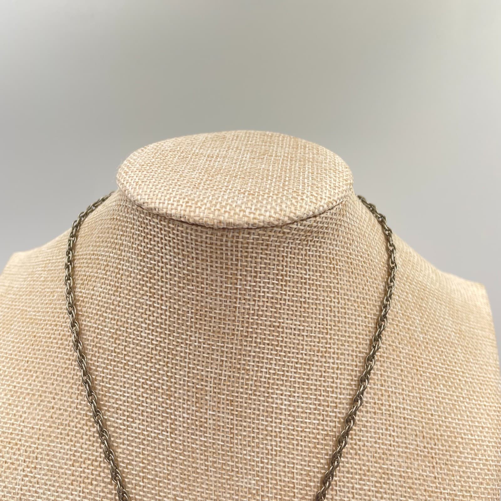 Vintage Silver Tone Initial B Pendant Necklace Large Round Filigree Scroll Boho - Thumbnail 3