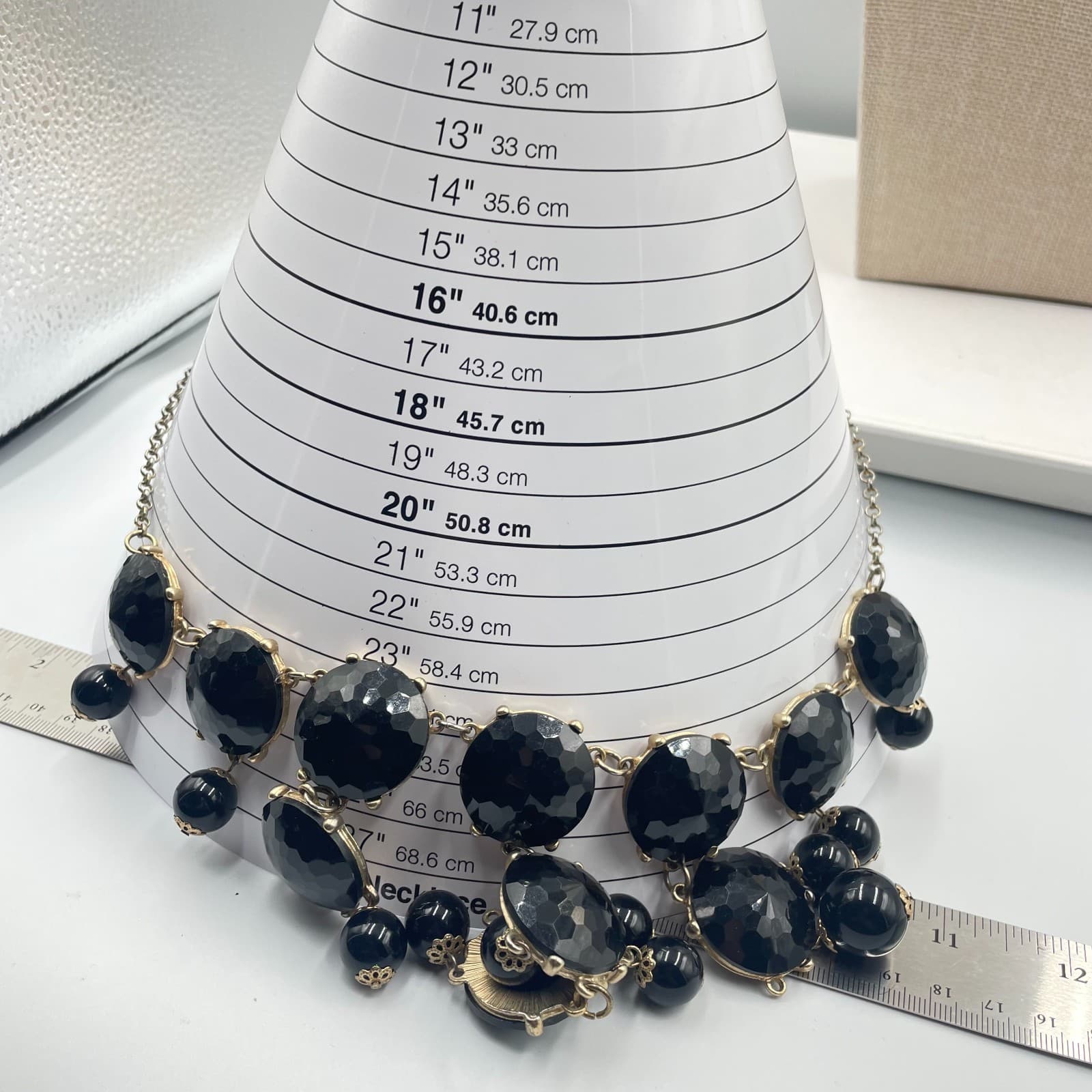 Vintage Black Faceted Statement Necklace Gold Tone Bib Chunky Drop Collar Beads - Thumbnail 8
