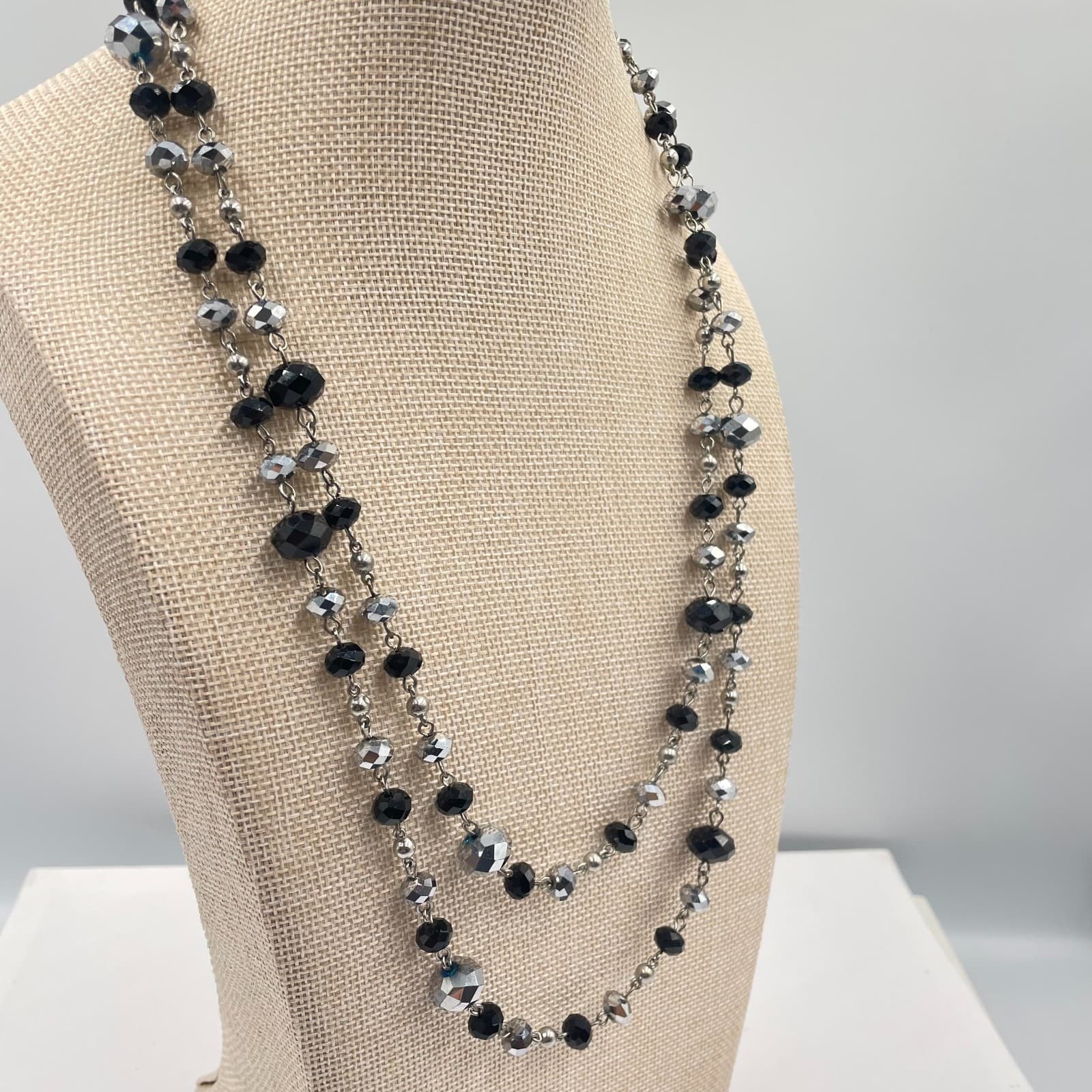 VTG Silver Tone Double Strand Necklace Black & Metallic Hematite Faceted Beaded - Thumbnail 4