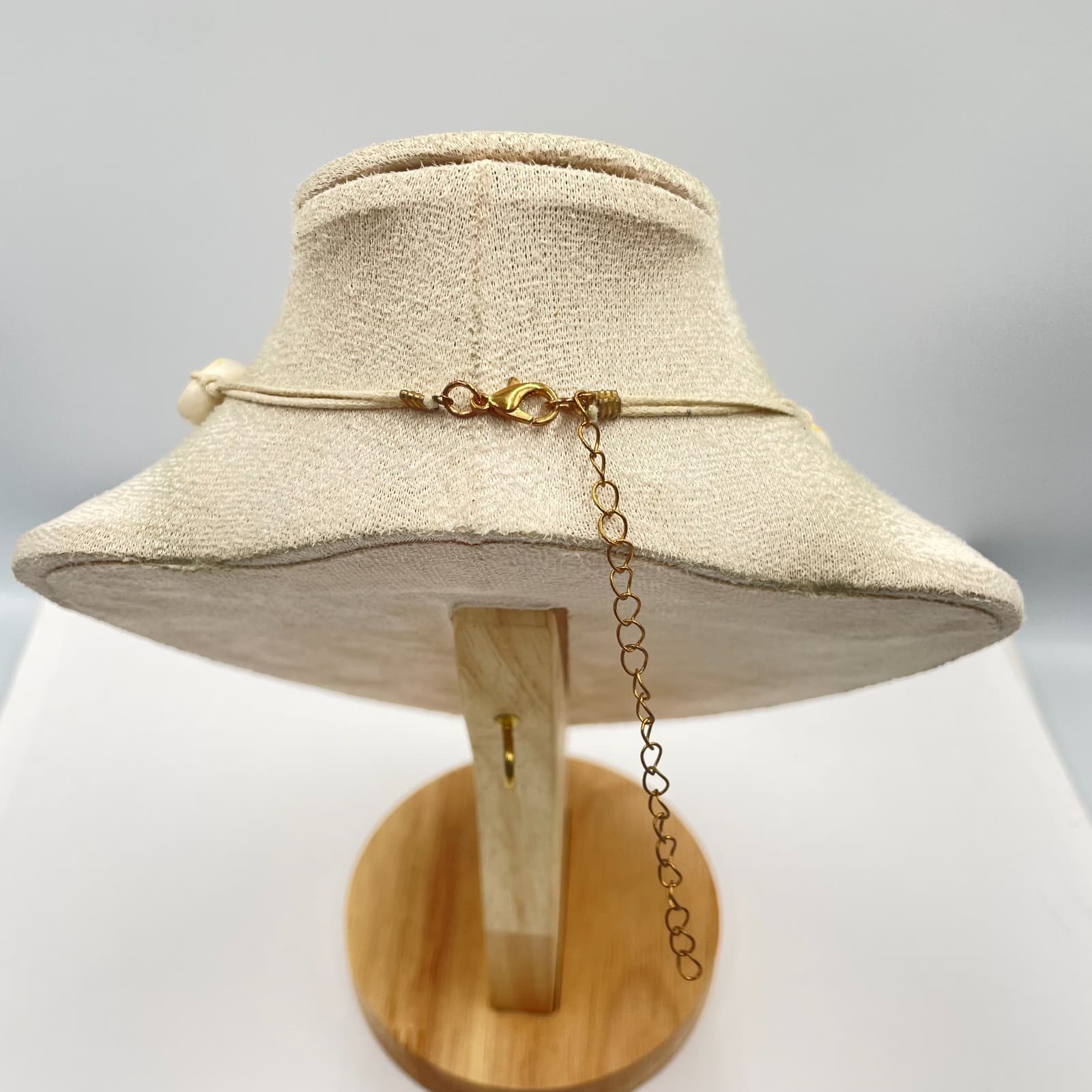 VTG Boho Natural Cowrie Shell Necklace Gold Accent Bead Beach Nautical Choker - Thumbnail 6
