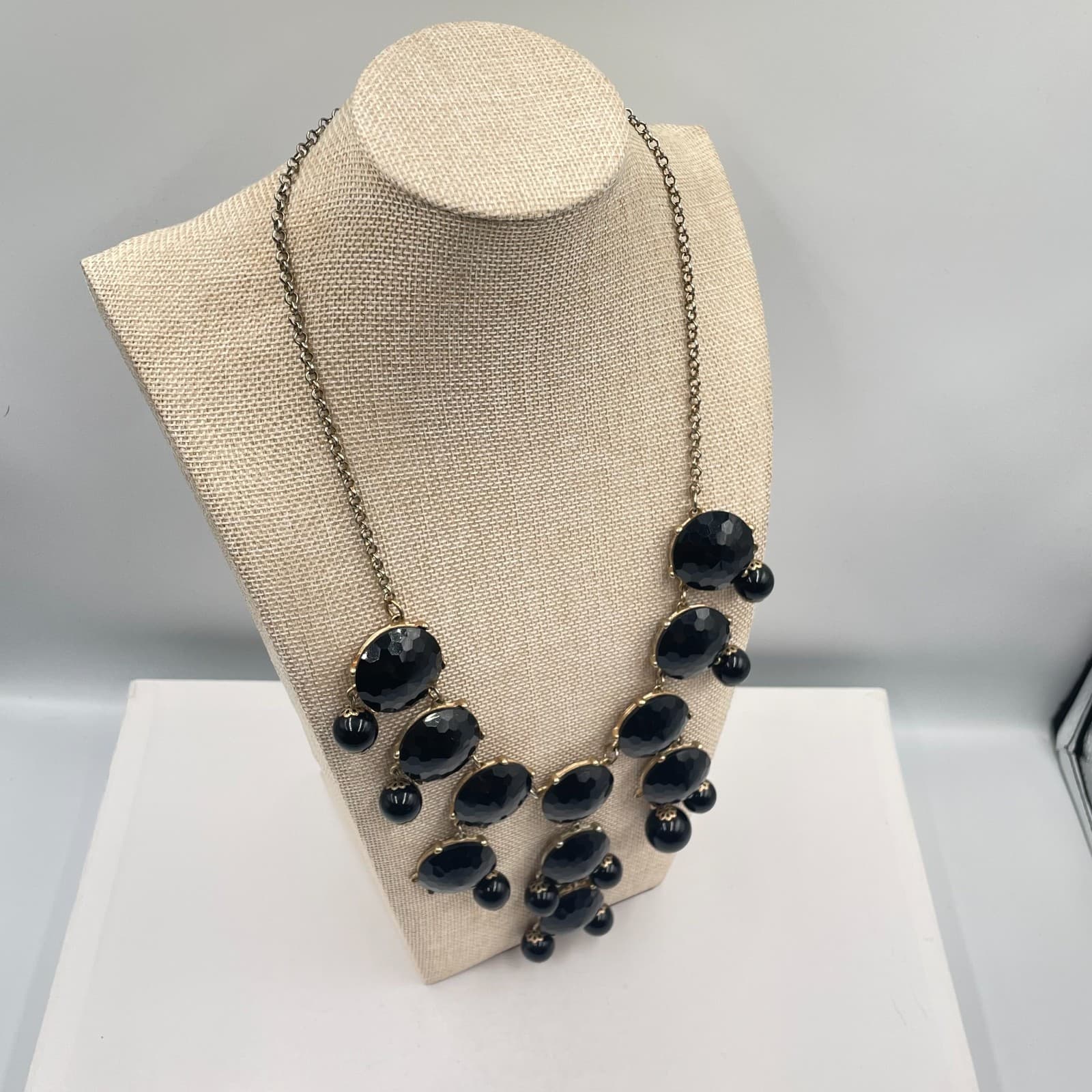 Vintage Black Faceted Statement Necklace Gold Tone Bib Chunky Drop Collar Beads - Thumbnail 5