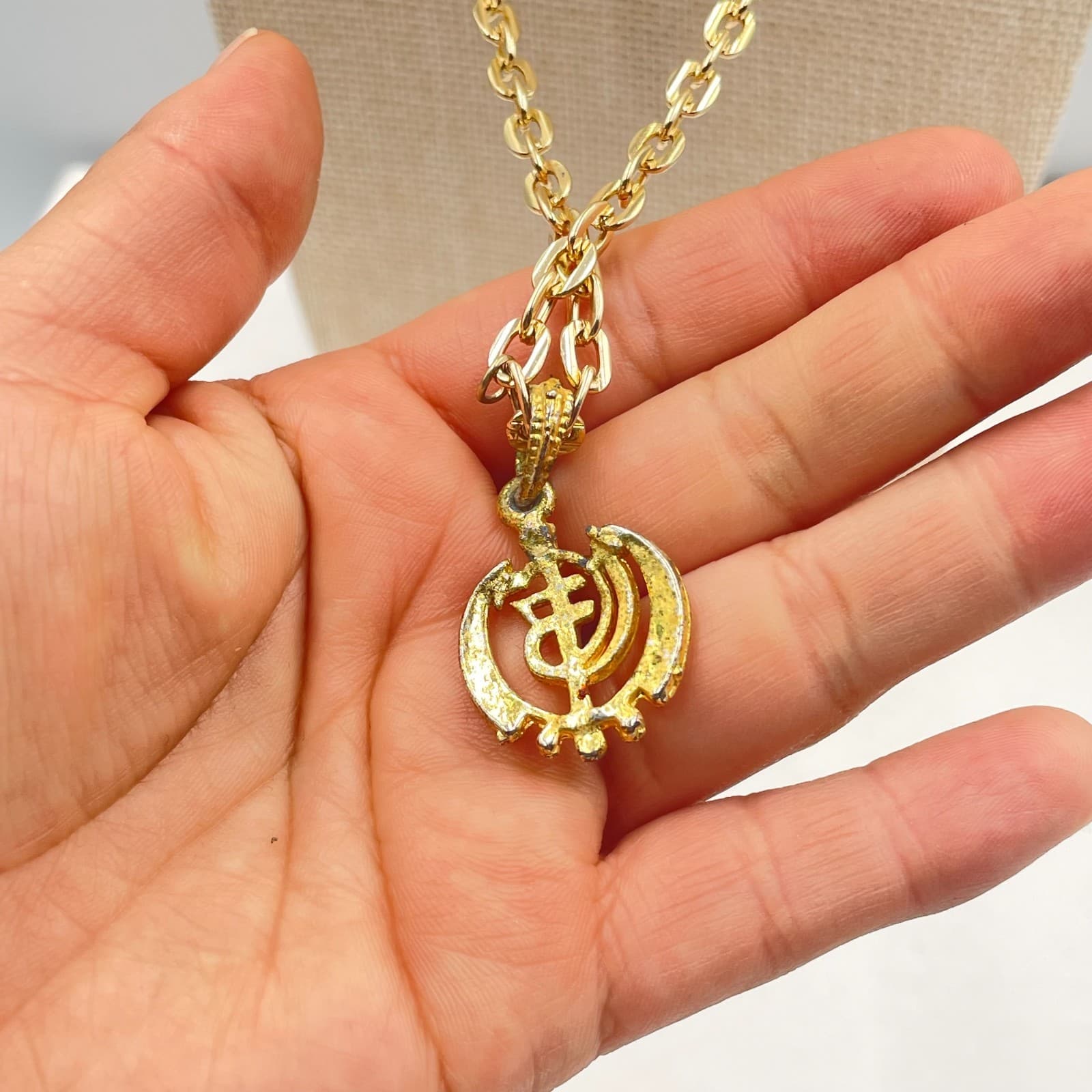 Vintage Gold Khanda Pendant Necklace Sikh Ikon Hip Hop Bling Rhinestone Jewelry - Thumbnail 5