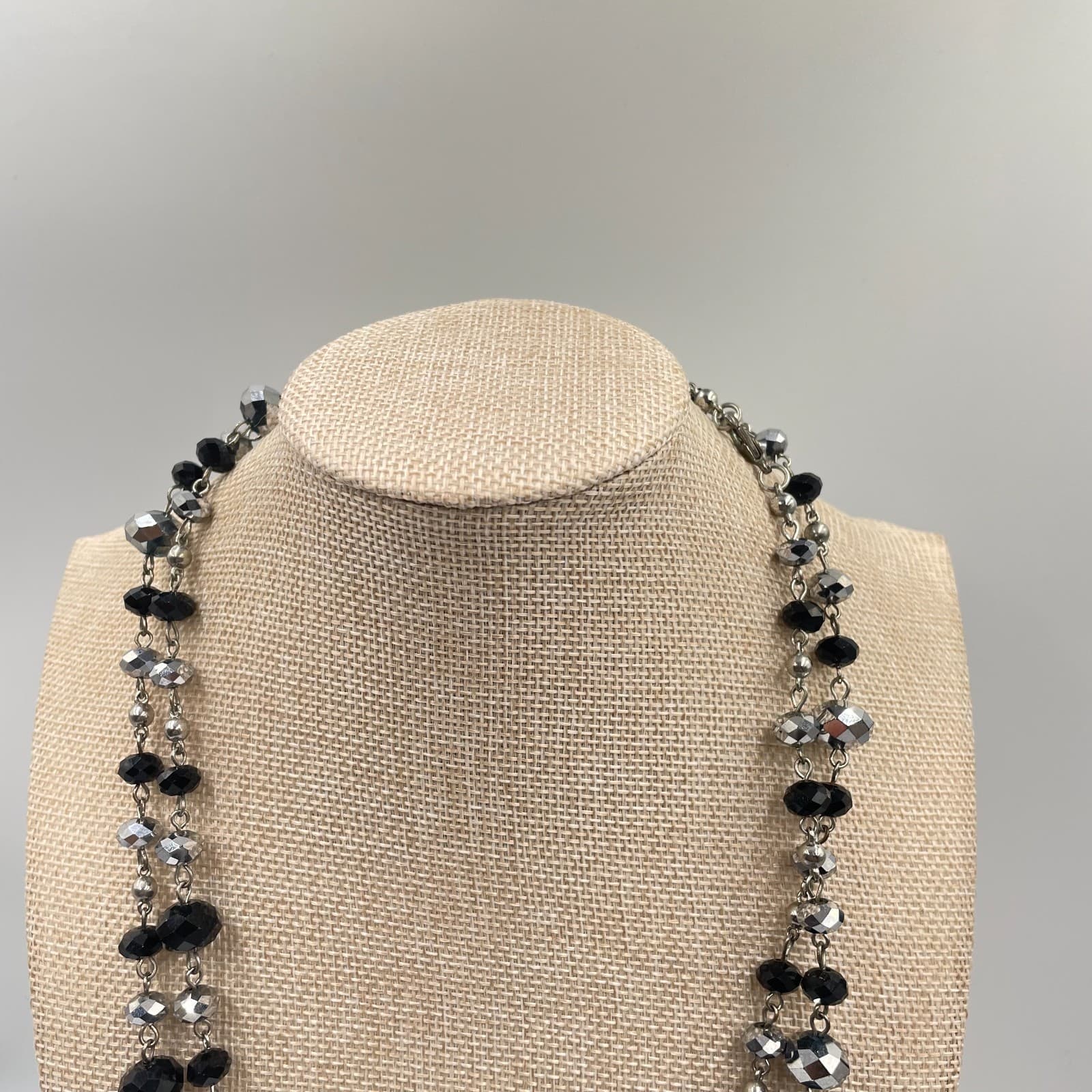VTG Silver Tone Double Strand Necklace Black & Metallic Hematite Faceted Beaded - Thumbnail 2