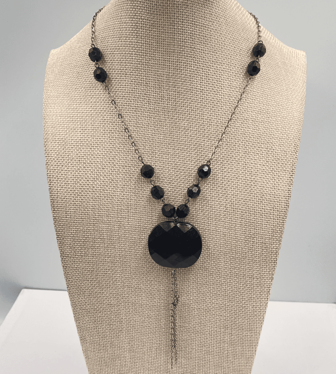 Vintage Deco Style Black Faceted Glass Onyx Pendant Necklace Silver Tone Tassle - Thumbnail 2