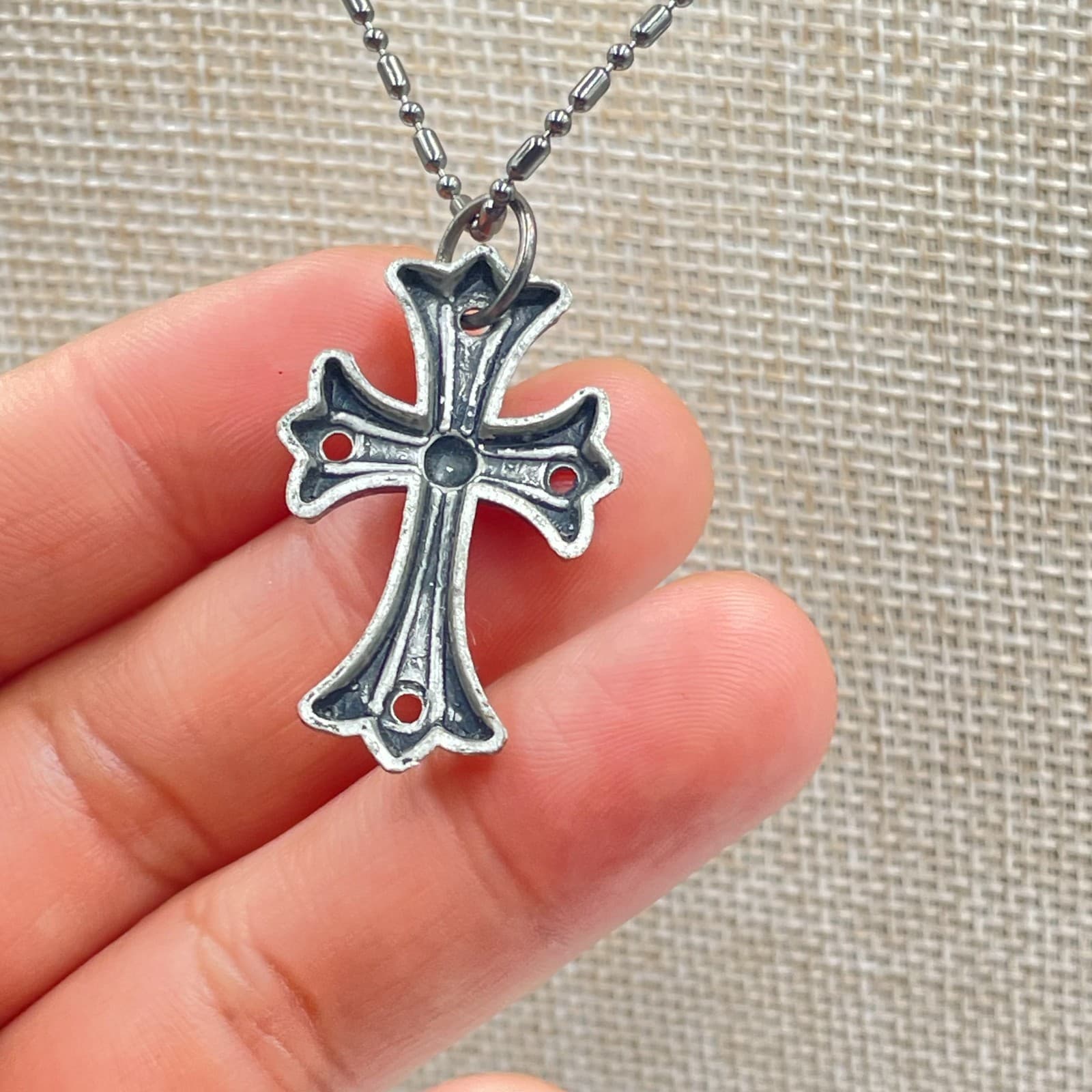 Vintage Gothic Cross Necklace Silver Tone Grunge Punk Y2K Ball Chain Pendant 18” - Thumbnail 4