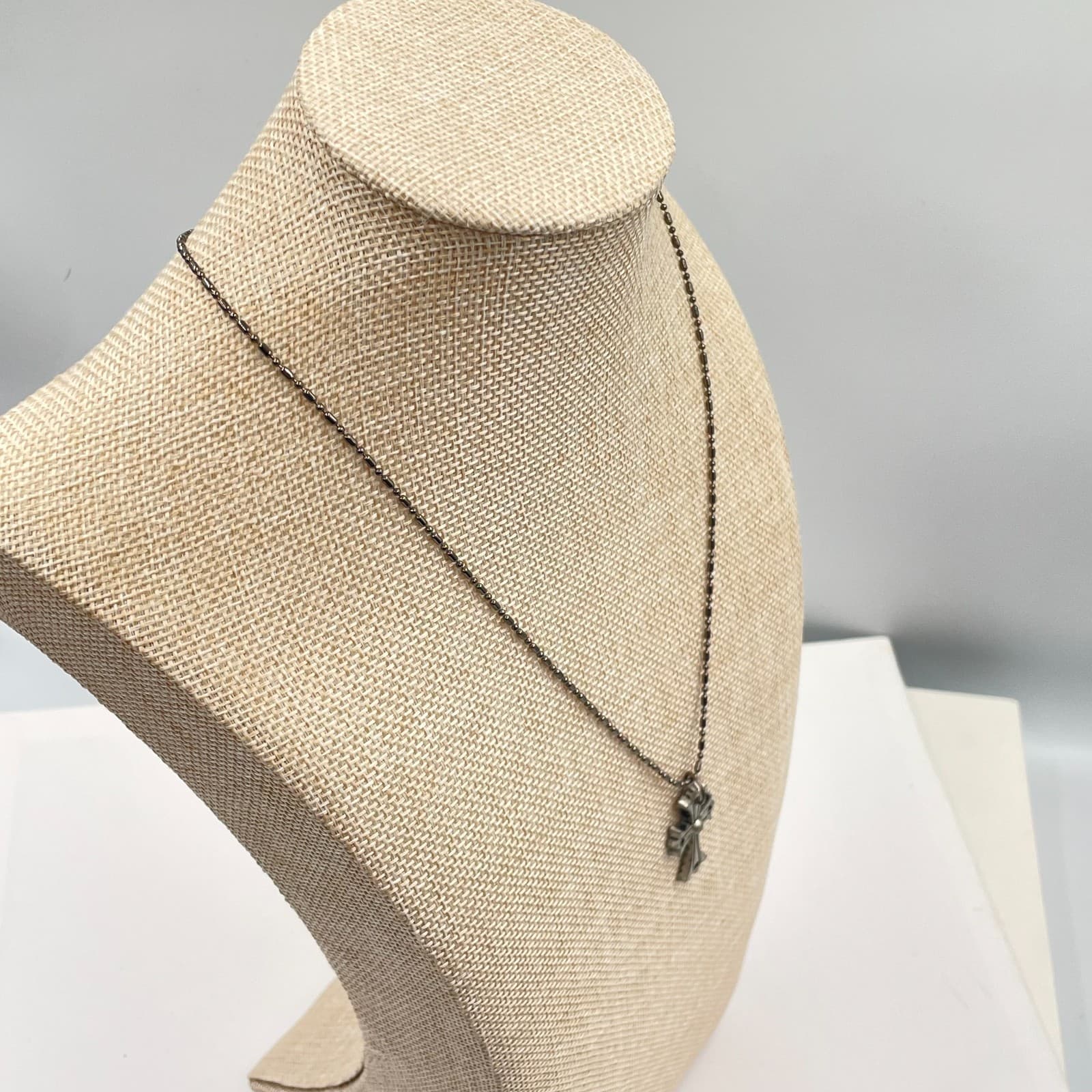 Vintage Gothic Cross Necklace Silver Tone Grunge Punk Y2K Ball Chain Pendant 18” - Thumbnail 6