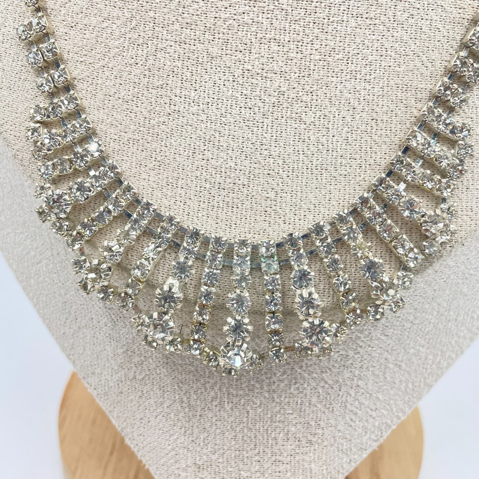 Vintage Silver Tone Rhinestone Fringe Bib Necklace V-Shape Statement Choker 16" - Thumbnail 3