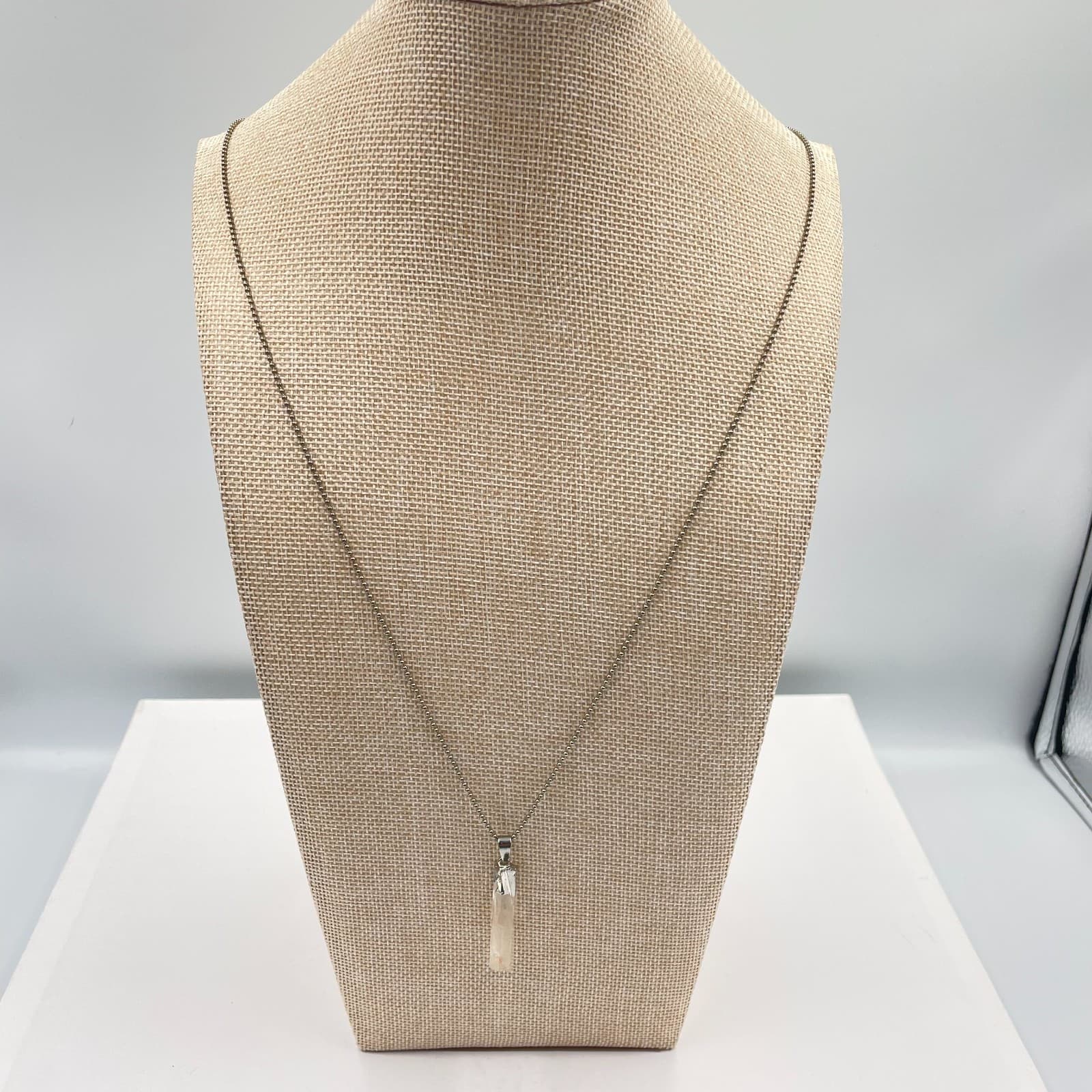 Vintage Raw Clear Quartz Crystal Point Pendant Necklace Silver Ball Chain 24" - Thumbnail 5