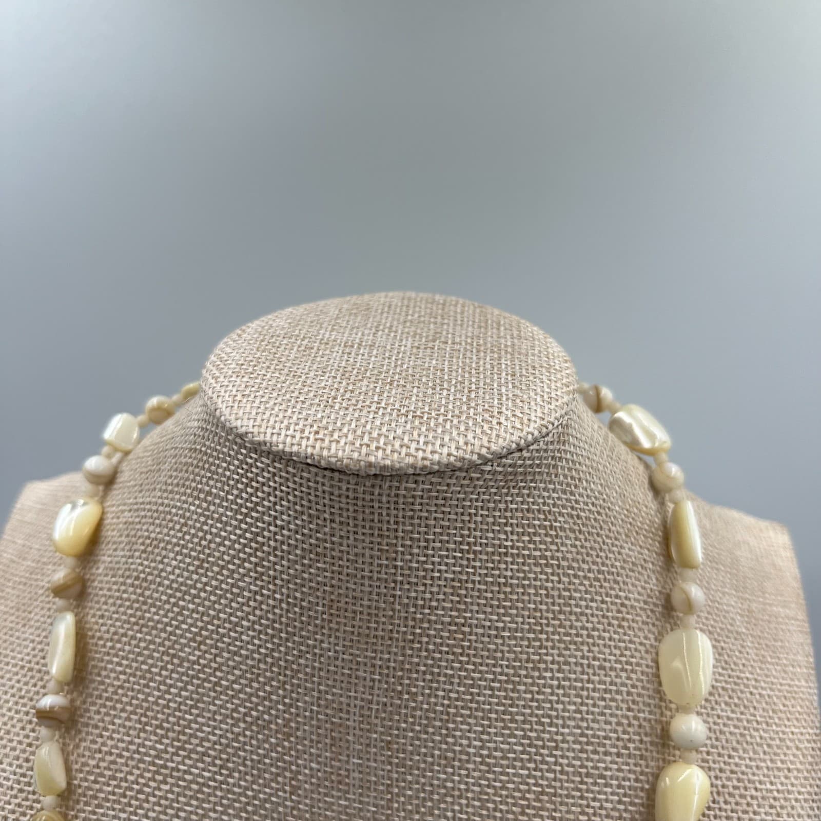 Vintage Mother of Pearl Shell Beaded Necklace Cream Iridescent 18" Strand - Thumbnail 2