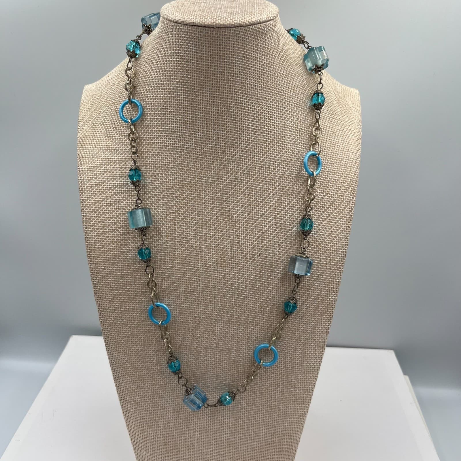Vintage Blue Beaded Necklace Cobalt Cube Lucite Plastic Retro Silver Tone 20"