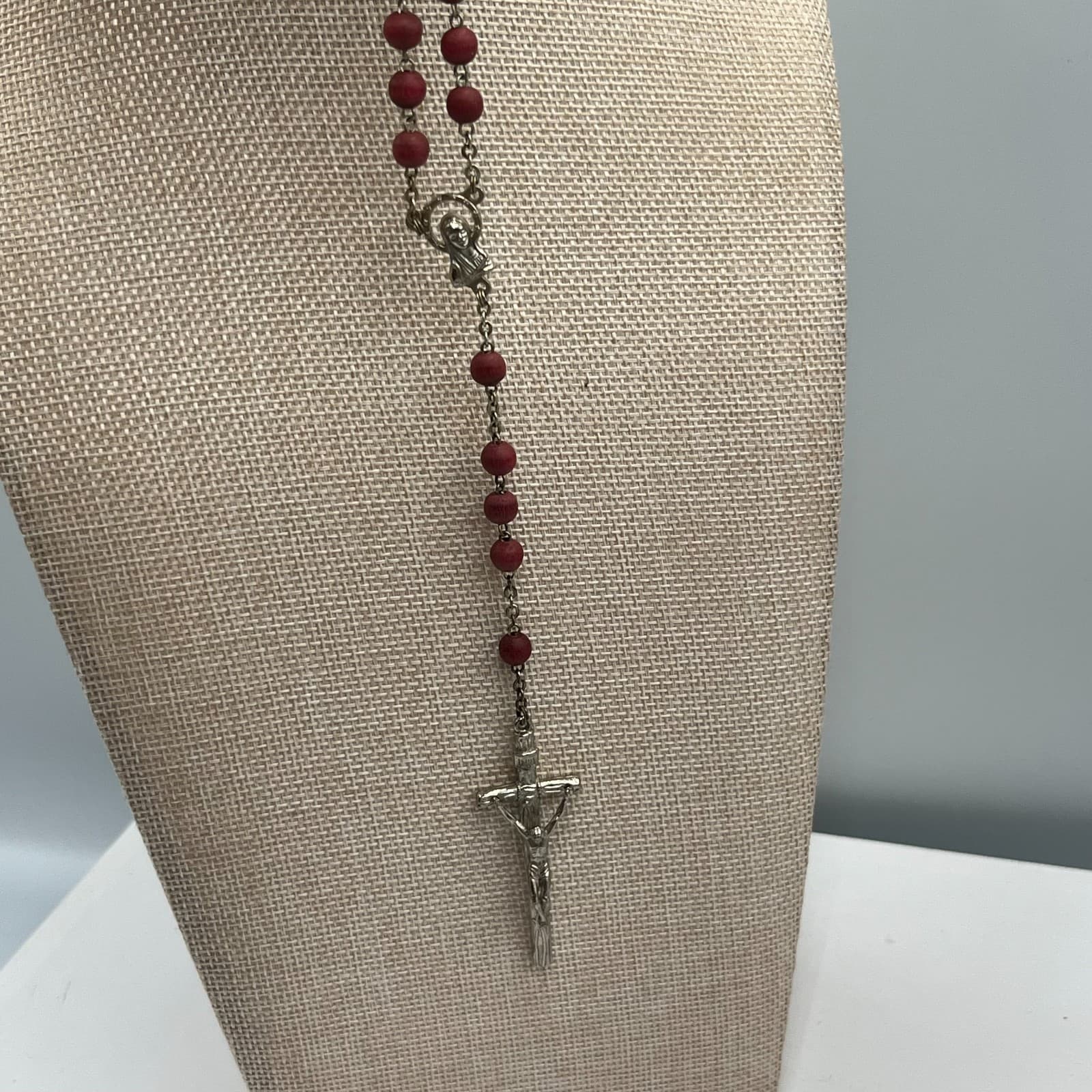 Vintage Catholic Rosary Red Glass Beads Silver Tone Crucifix Italy Prayer Cross - Thumbnail 8