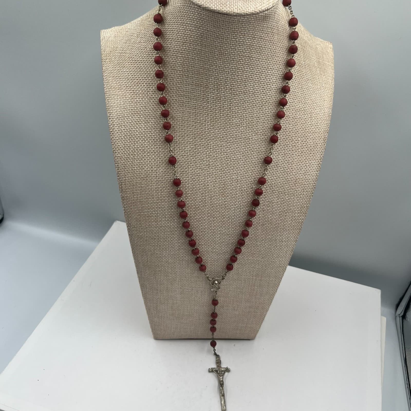 Vintage Catholic Rosary Red Glass Beads Silver Tone Crucifix Italy Prayer Cross - Thumbnail 2