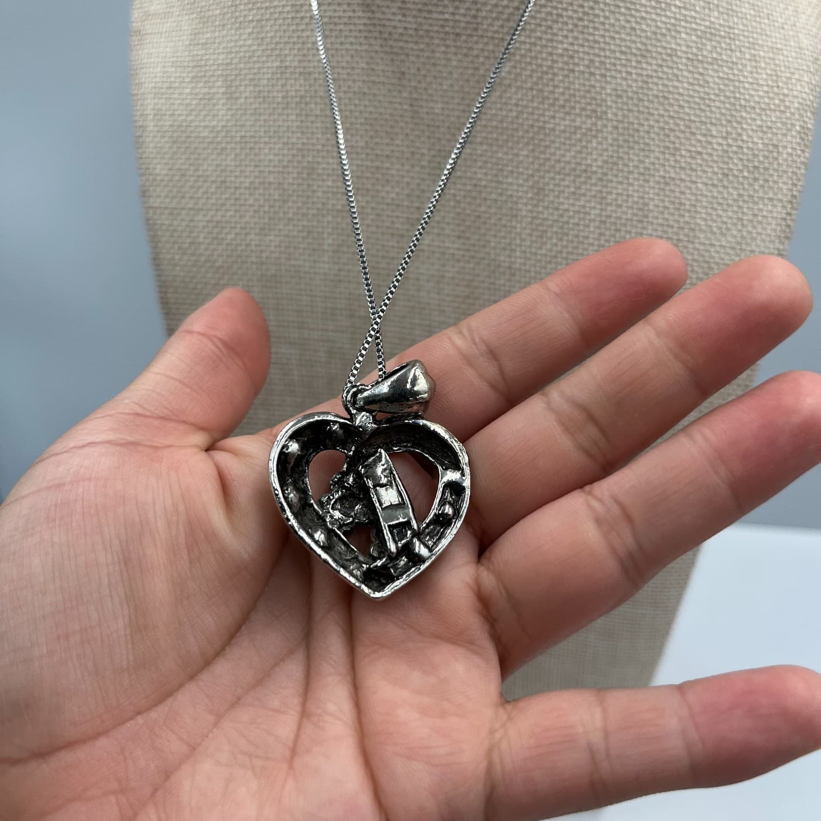 Vintage Silver Tone Amber Rhinestone Heart Pendant Necklace 18" Costume Jewelry - Thumbnail 4