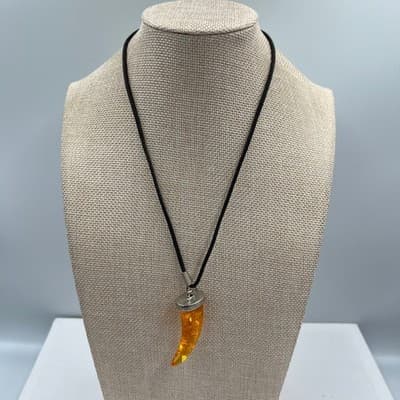 Vintage Faux Amber Horn Pendant Necklace Black Cord Silver Tone Cap Boho Classic - Thumbnail 2