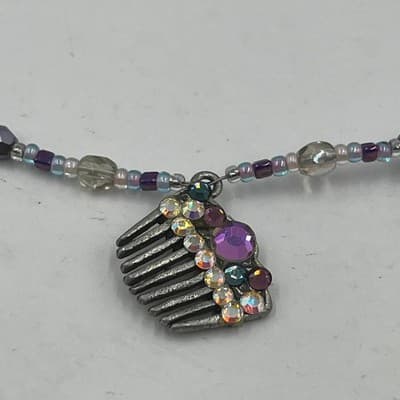 Vintage Set of 3 Beaded Bracelets Butterfly Cupcake Charm Iridescent Blue Purple - Thumbnail 6