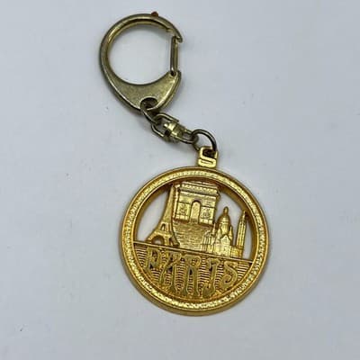 VTG SAP Polyne Paris Souvenir Keychain Gold Tone Eiffel Tower Sacré-Cœur 1992