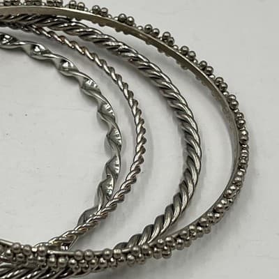 Vintage Silver Tone Bangle Bracelet Set Mixed Texture Twisted Beaded Stackable 4 - Thumbnail 3