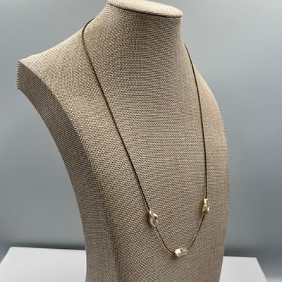 Vintage Gold Tone Snake Chain Necklace with 3 Organic Baroque Faux Creamy Pearls - Thumbnail 4
